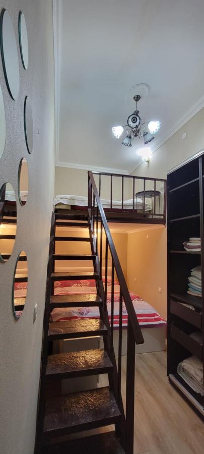 Honey Apartment Tbilisi Buitenkant foto